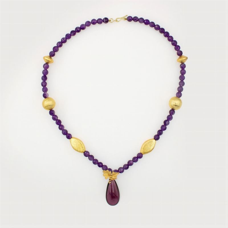 Collana con Ametiste, Ematite Gialla e Ottone Chiusura in Oro Argento Dorato