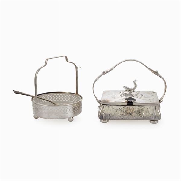 Group of silver metal and glass objects (4)