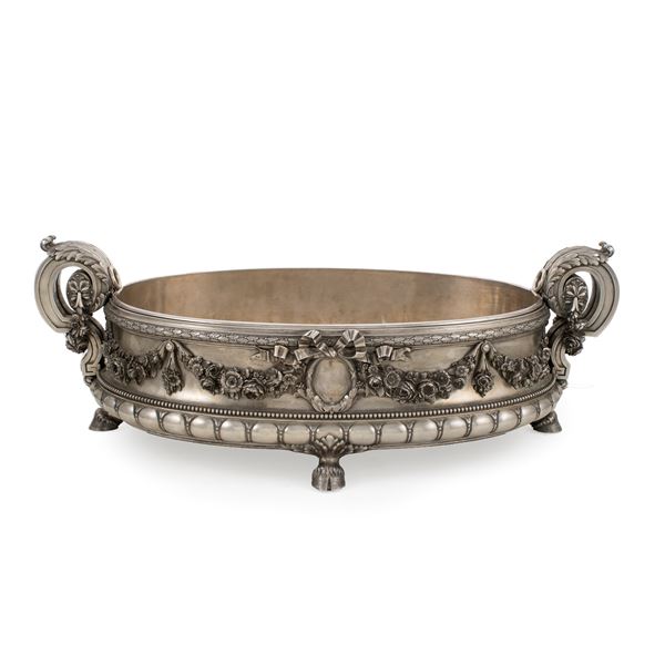 Silver centerpiece  (Austria, 19th century)  - Auction Fine Silver and the Art of the Table - Colasanti Casa d'Aste