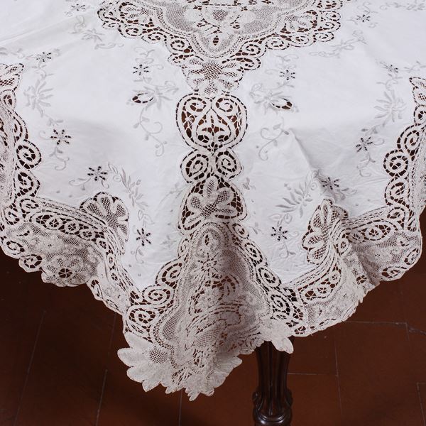 Linen tablecloth with lace inserts