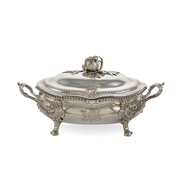 Silver soup tureen  (London, 1757)  - Auction Fine Silver and the Art of the Table - Colasanti Casa d'Aste