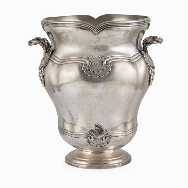Silver bottle bucket