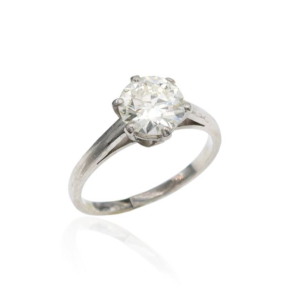 18kt white gold with 1.32 ct diamond Solitaire ring