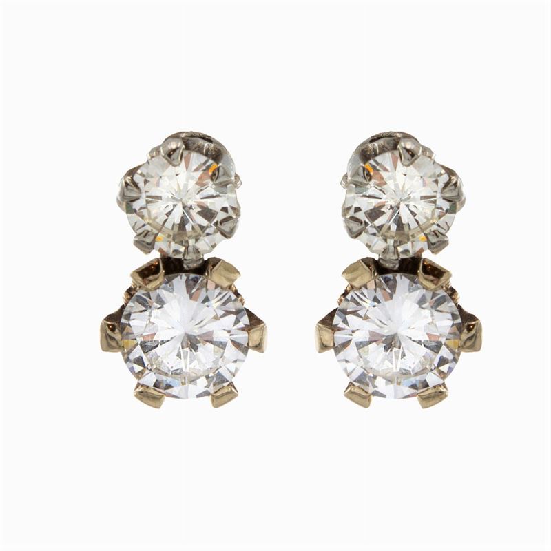 Orecchini a Lobo in Oro Bianco 18kt