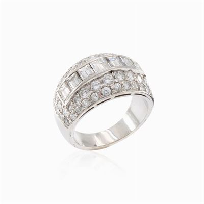 Anello a Fascia in Oro Bianco 18kt e Diamanti