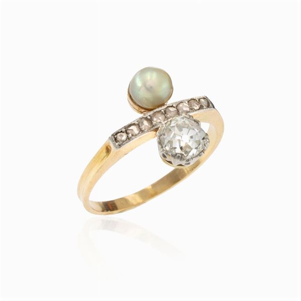 Antique 9kt yellow gold and silver ring