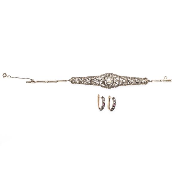 Gruppo di antichi gioielli in argento e oro 9kt  (fine 800)  - Asta Gioielli Orologi Fashion Vintage - Web Only - Colasanti Casa d'Aste