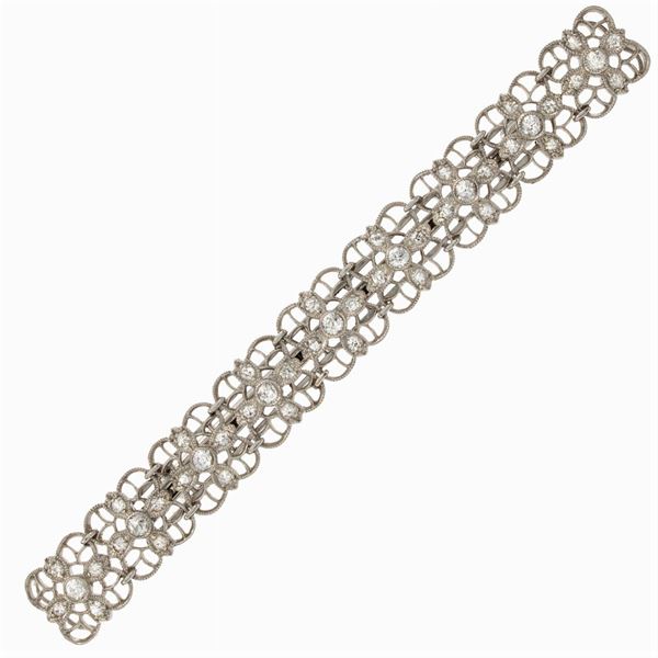 Platinum and diamonds antique floral brooch