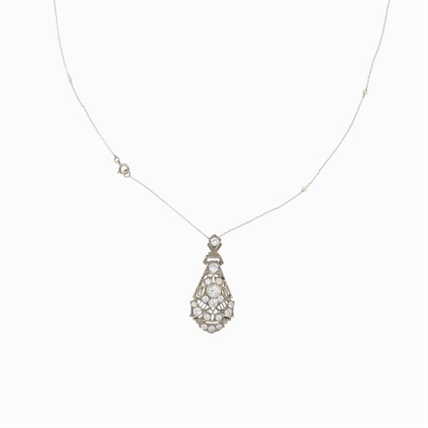 Antique 12kt white gold and diamonds pendant