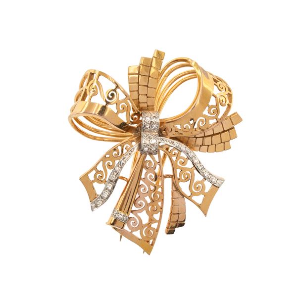 18kt yellow gold ribbon brooch