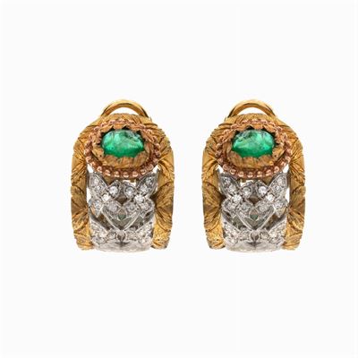 Orecchini a Lobo in Oro Tre Colori 18kt Smeraldi