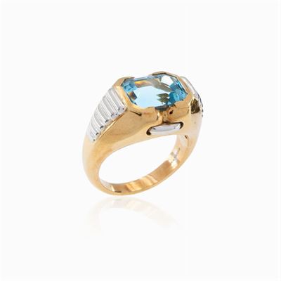 Bulgari Anello Topazio Azzurro
