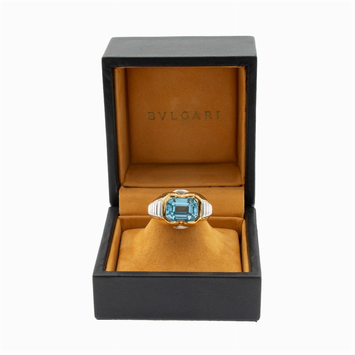 Bulgari Anello Topazio Azzurro
