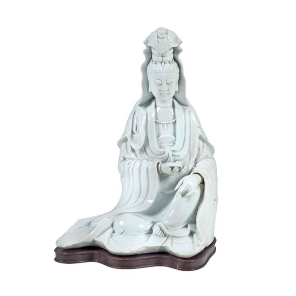 Blanc de Chine Guanyin figure