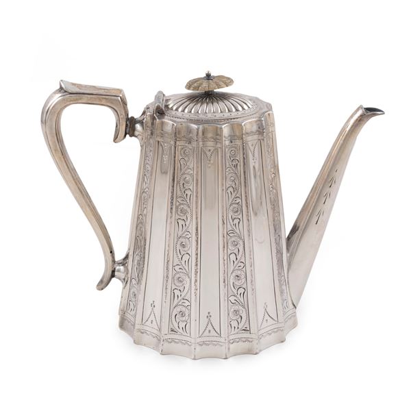 Silvered metal teapot  (20th century)  - Auction Fine Silver and the Art of the Table - Colasanti Casa d'Aste