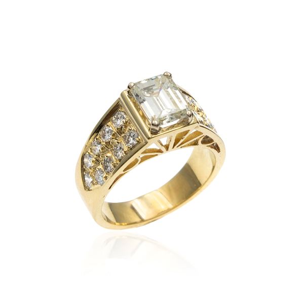 18kt yellow gold ring with  circa1.38 ct diamond