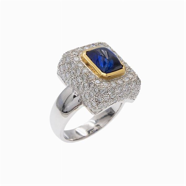 18kt white and yellow gold ring with natural Ceylon sapphire