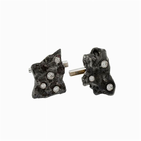 Platinum, titanium and diamonds sculpture cufflinks