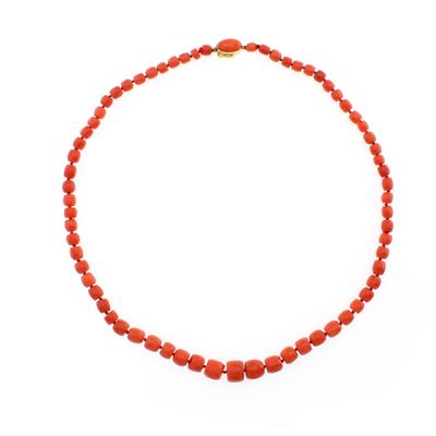 Collana Ad un Filo di Corallo a Barilotti