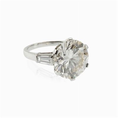 Bulgari Anello in Platino con Diamante Ct 8,12