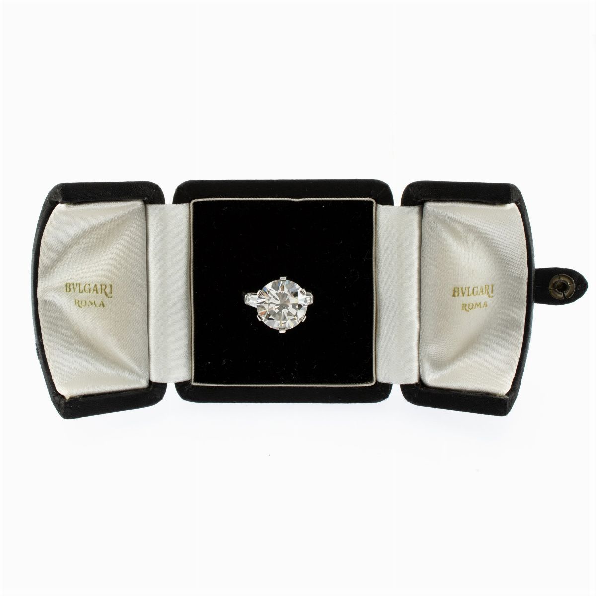Bulgari Anello in Platino con Diamante Ct 8,12