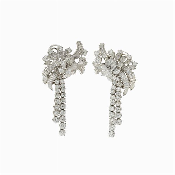 18kt white gold and diamonds pendant earrings