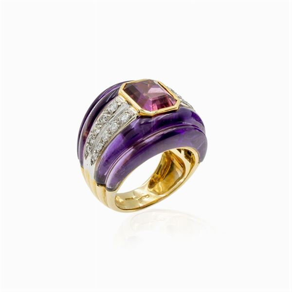 14kt yellow gold and amethyst ring