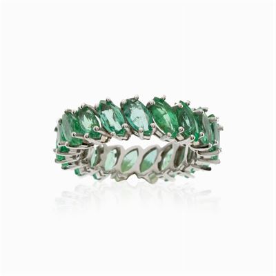 Anello Fede in Oro Bianco 18kt e Smeraldi