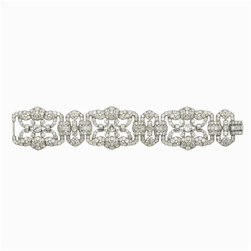 Bracciale a Motivo Geometrico in Platino e Diamanti