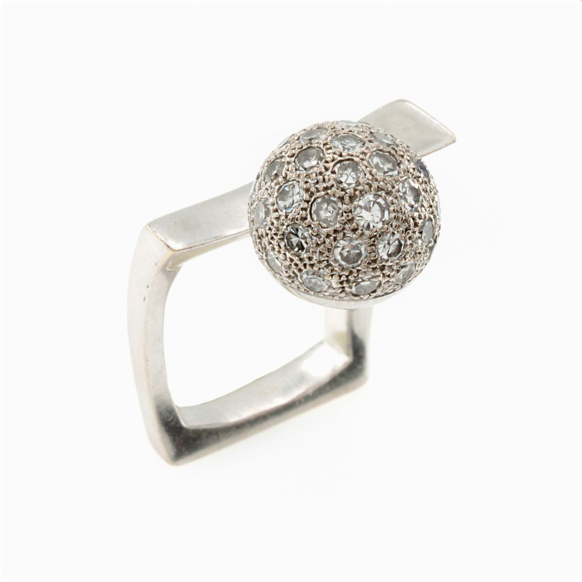 Anello Scultura in Oro Bianco 18kt