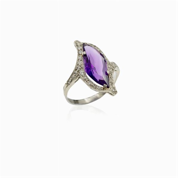 Anello in platino e ametista