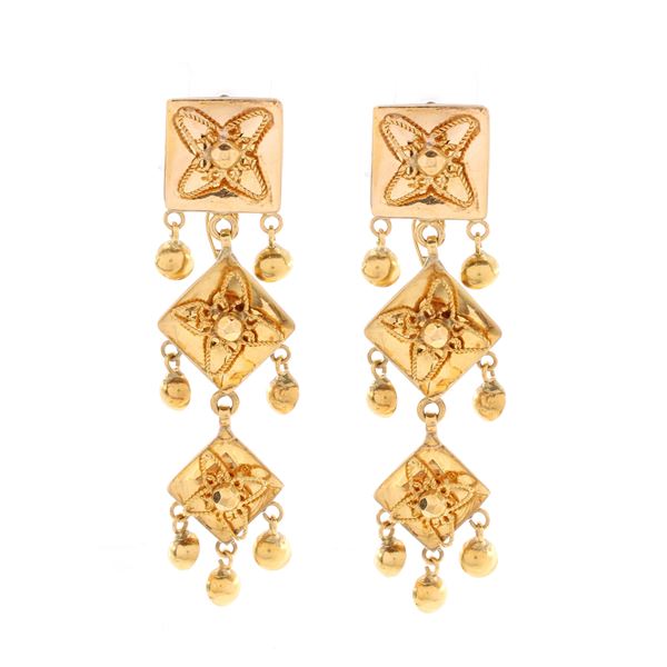 18kt yellow gold pendant earrings