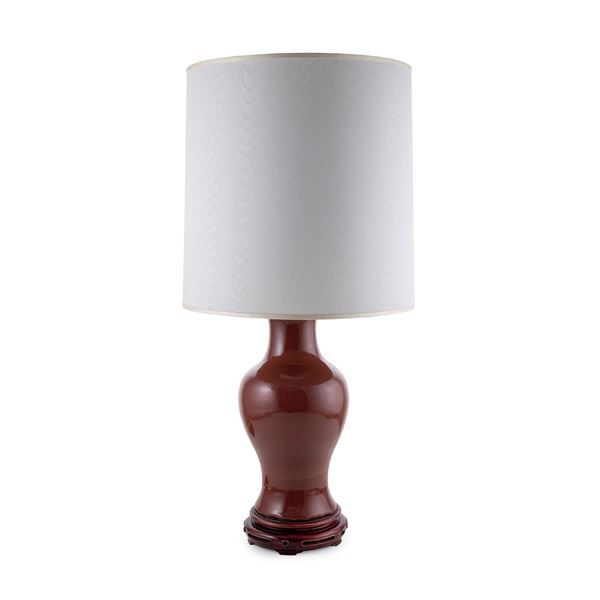 Porcelain table lamp