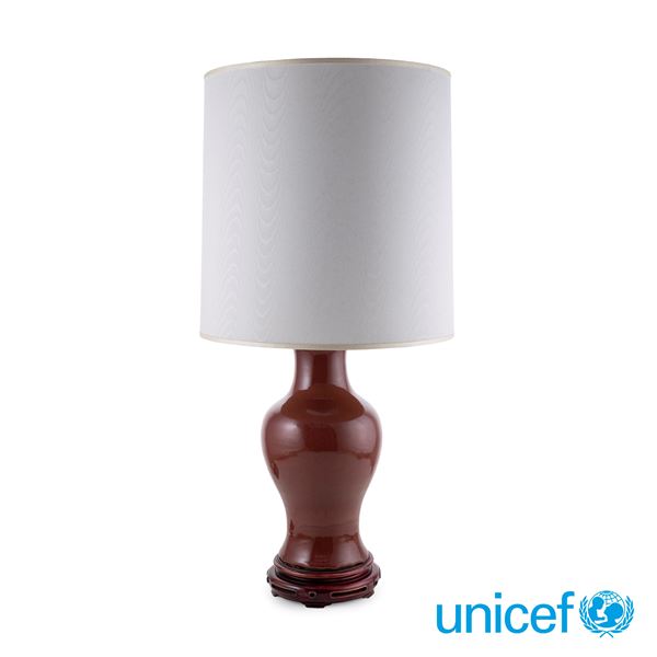 Porcelain table lamp