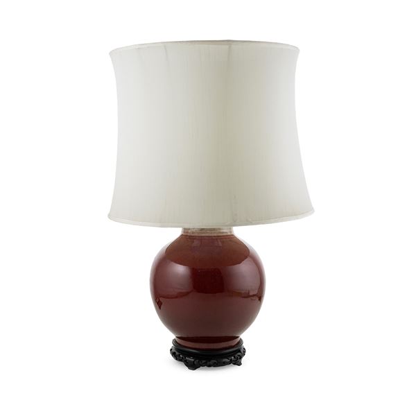 Porcelain table lamp