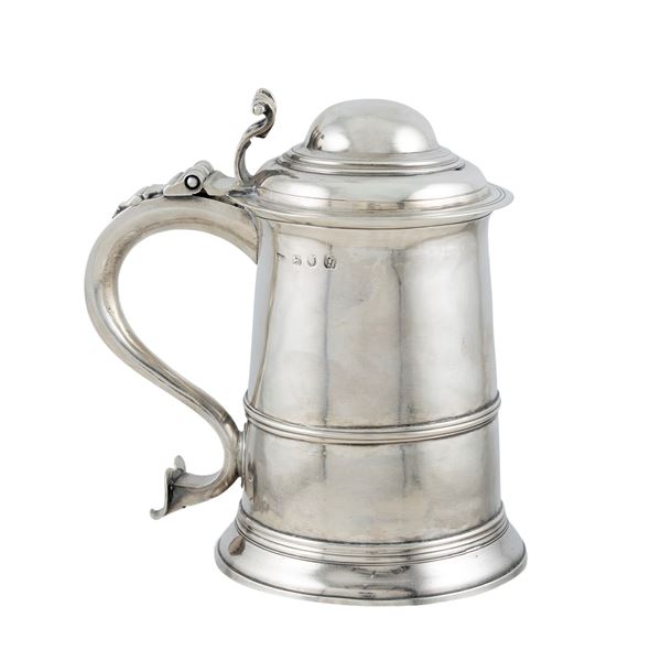 Tankard in argento  (Londra, 1765)  - Asta Argenti e l'Arte della Tavola - Colasanti Casa d'Aste