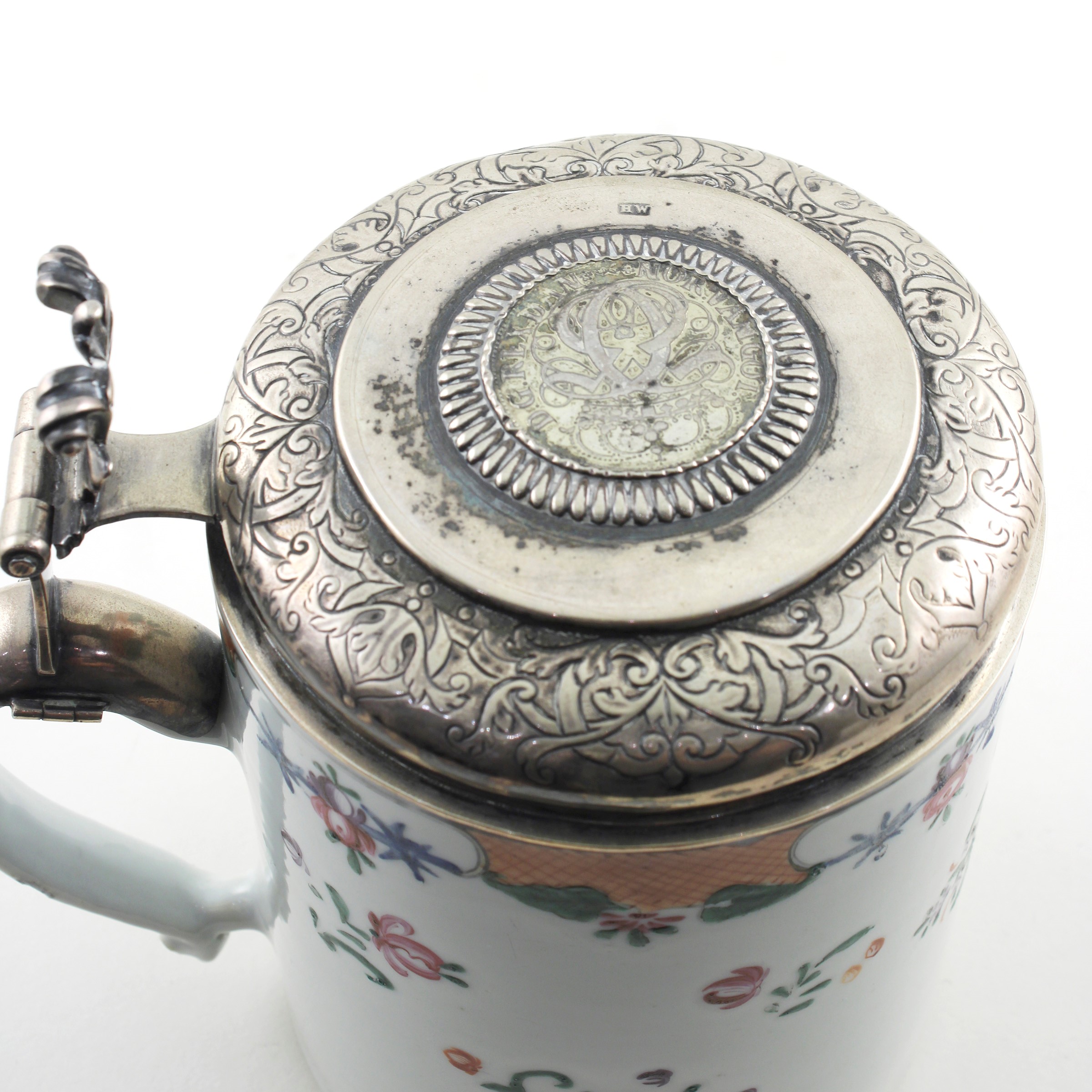 Tankard in Porcellana Policroma e Argento