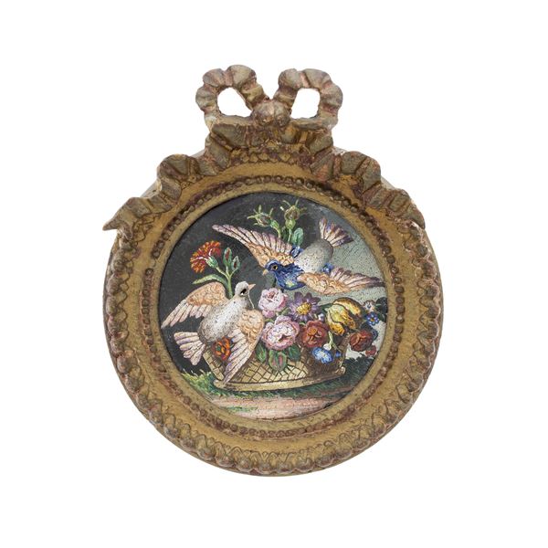 Placca circolare in micromosaico su cassina di rame