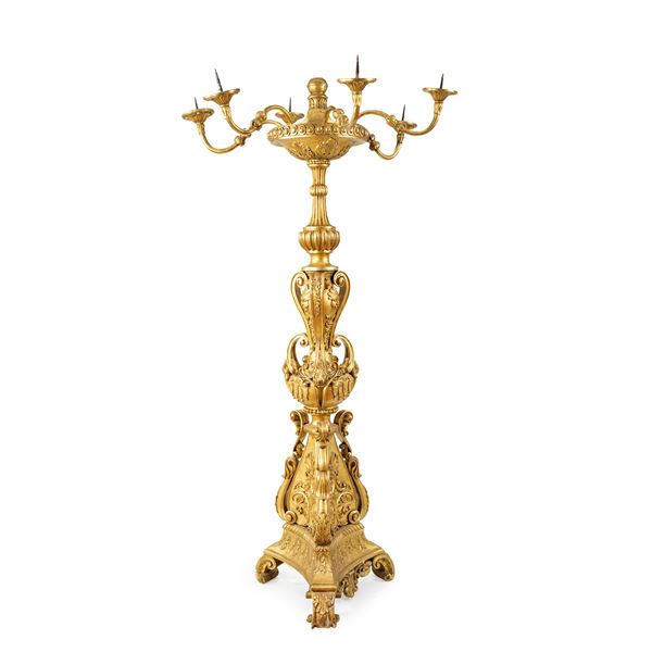 Grande torciere in legno dorato a 6 bracci  (Italia, XIX Sec.)  - Asta Arredi, Sculture, Dipinti Antichi e del XIX Secolo - I - Colasanti Casa d'Aste