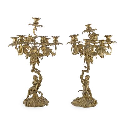 Coppia di Candelabri a Sette Luci in Bronzo Dorato