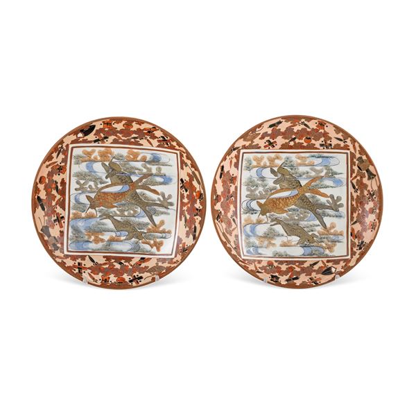 Pair of Imari porcelain plates  (Japan, 19th century)  - Auction Furniture, Sculptures, Old Master and 19th Century Paintings - I - Colasanti Casa d'Aste