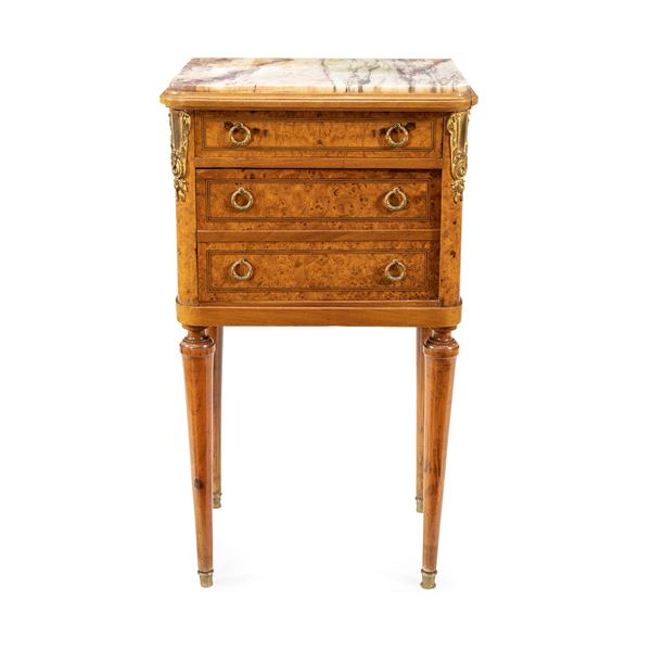 Briar wood bedside table  (France, 19th century)  - Auction Furniture Sculpture and Works of Art - Web Only - Colasanti Casa d'Aste