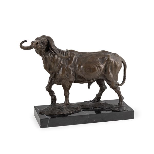 Scultura in bronzo patinato