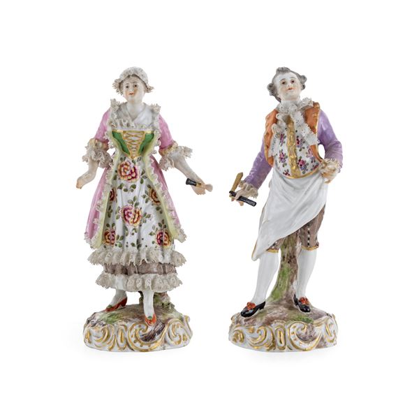 Coppia di figure in porcellana policroma  (manifattura europea, XIX-XX SEc.)  - Asta Arredi, Sculture, Dipinti Antichi e del XIX Secolo - I - Colasanti Casa d'Aste