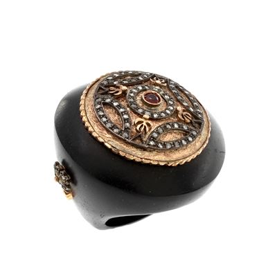 Anello in Ebano Oro Rosa 14kt con Rubino, Rose di Diamante e Zaffiri