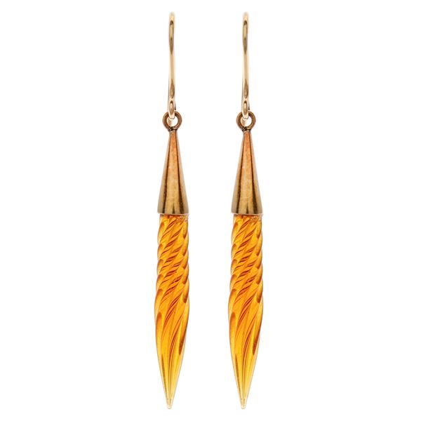 18kt yellow gold and carved citrine quartz pendant earrings