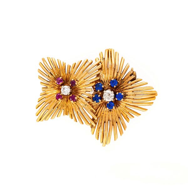 18kt yellow gold floral motif brooch