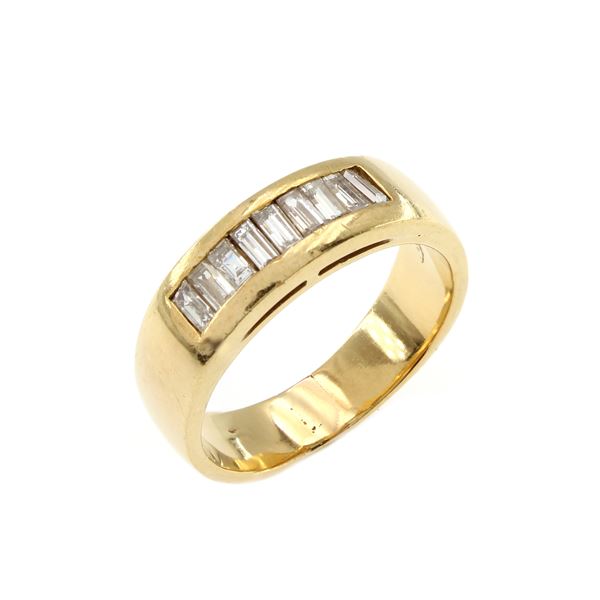Anello mezzafede in oro giallo 18kt e diamanti