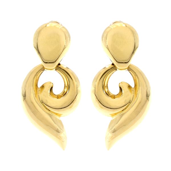 18kt yellow gold pendant earrings