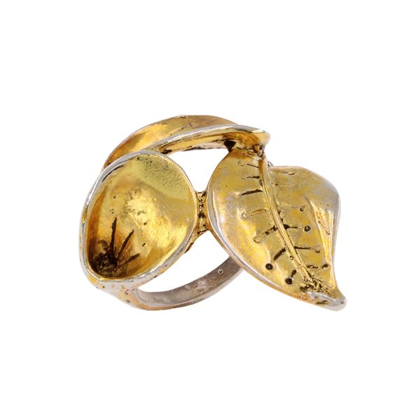 Golden metal leaf bijou ring